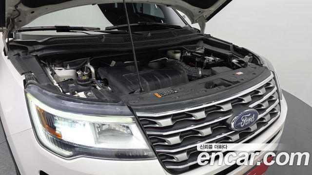 Ford Explorer 2017 — photo 6