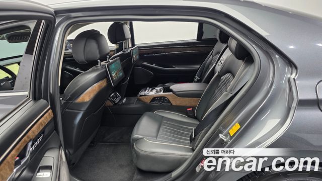 Genesis G90 2019 — photo 16