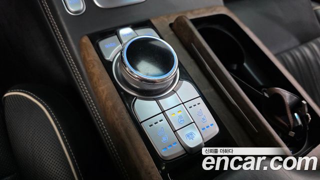 Genesis G90 2019 — photo 29