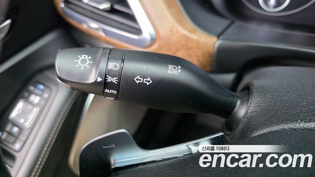 Genesis G90 2019 — photo 32