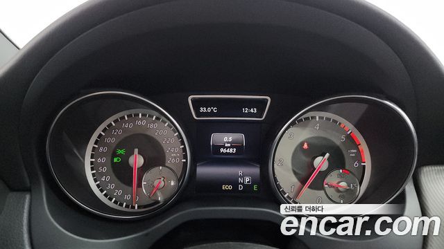 Mercedes-Benz CLA-Class 2014 — photo 8
