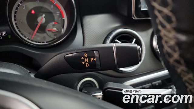 Mercedes-Benz CLA-Class 2014 — photo 9