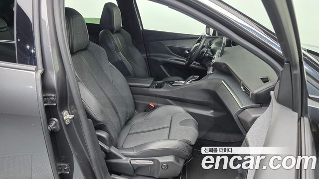 Peugeot 3008 2019 — photo 11