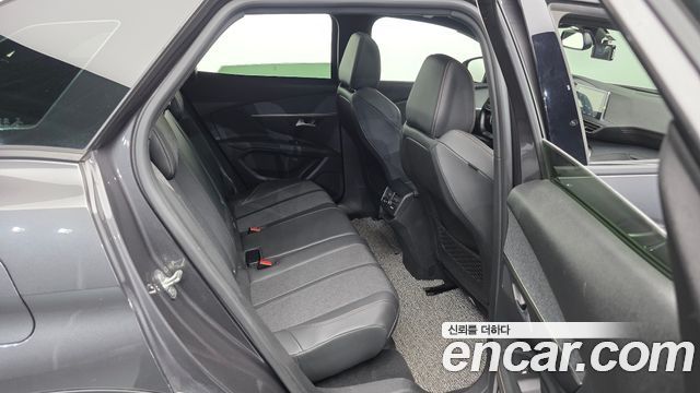 Peugeot 3008 2019 — photo 12