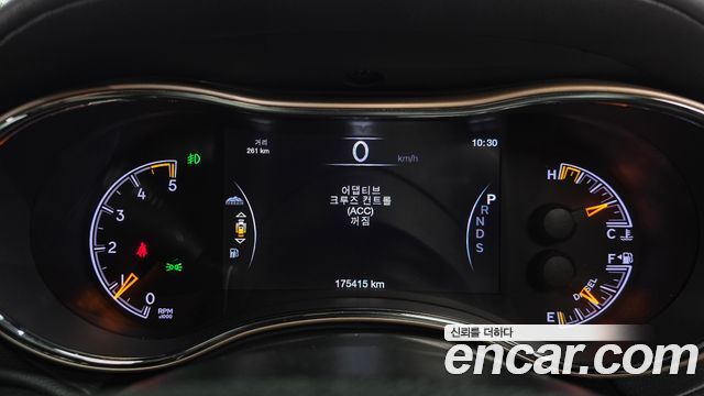 Jeep Cherokee 2015 — photo 8