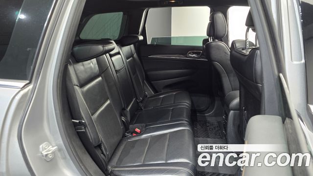 Jeep Cherokee 2015 — photo 11