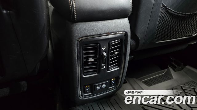 Jeep Cherokee 2015 — photo 19