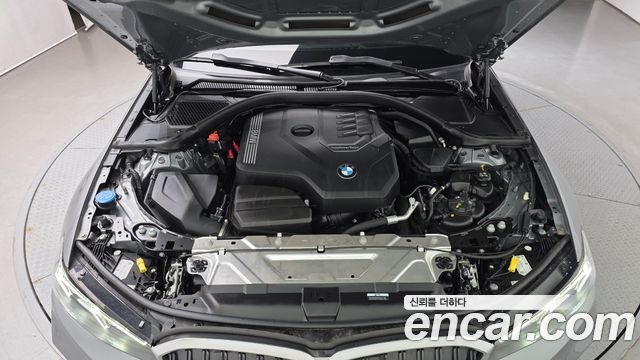 BMW 3-Series 2024 — photo 6
