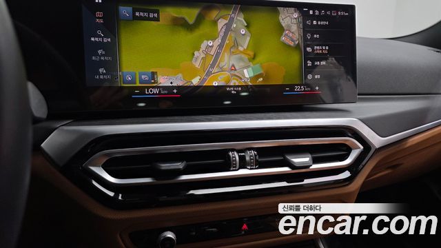 BMW 3-Series 2024 — photo 15