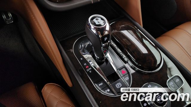 Bentley Bentayga 2017 — photo 9