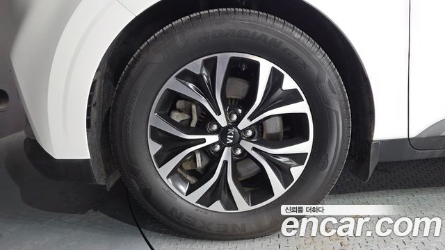 Kia Canival 2021 — photo 5