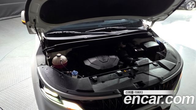 Kia Canival 2021 — photo 6