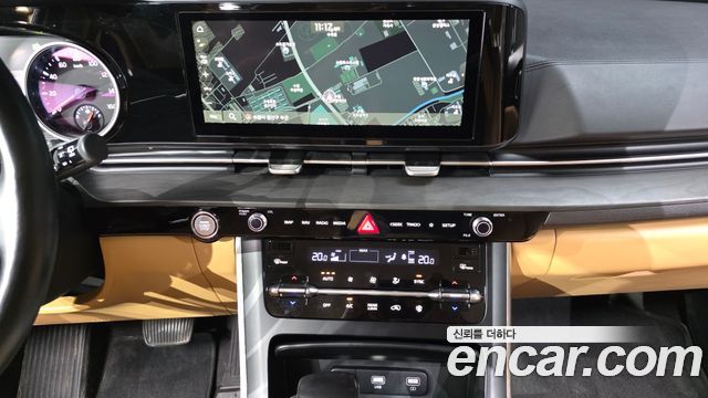 Kia Canival 2021 — photo 19