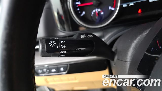 Kia Canival 2021 — photo 27