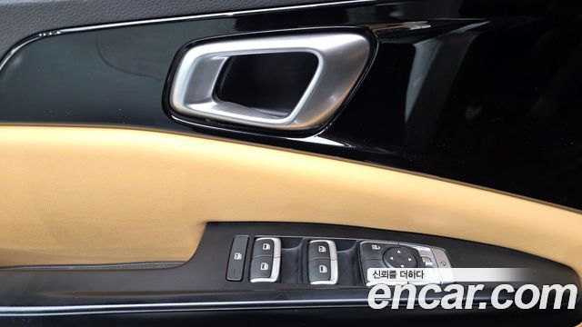 Kia Canival 2021 — photo 29