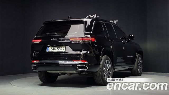 Jeep Cherokee 2023 — photo 2