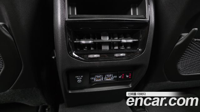 Jeep Cherokee 2023 — photo 18