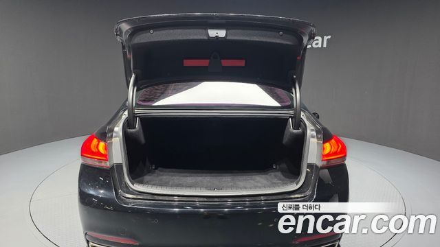 Hyundai Genesis 2016 — photo 20