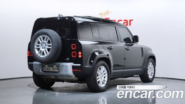 Land Rover Defender 2022 — photo 2