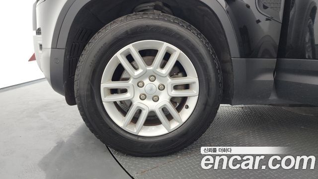 Land Rover Defender 2022 — photo 5