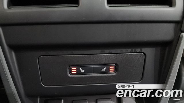 Land Rover Defender 2022 — photo 28