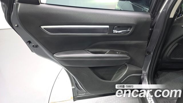 Renault Korea QM6 2022 — photo 15