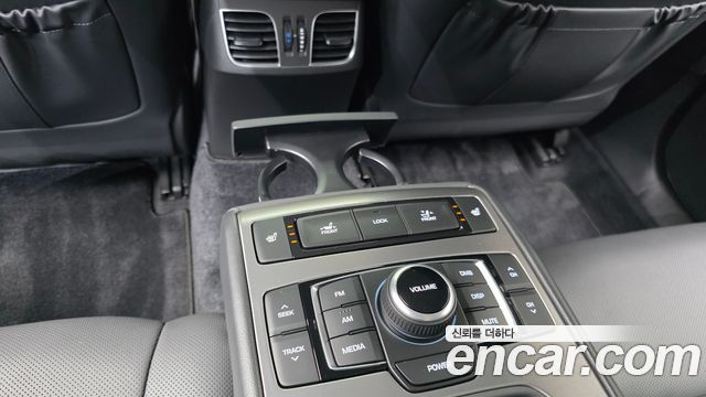 Hyundai Genesis 2015 — photo 24