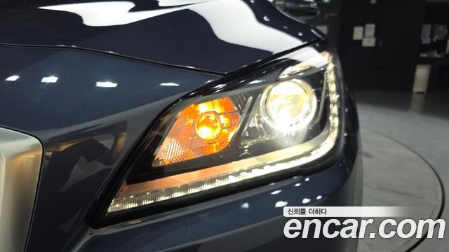 Hyundai Genesis 2015 — photo 8