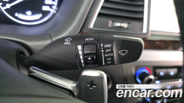 Hyundai Genesis 2015 — photo 28