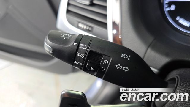 Hyundai Genesis 2015 — photo 29