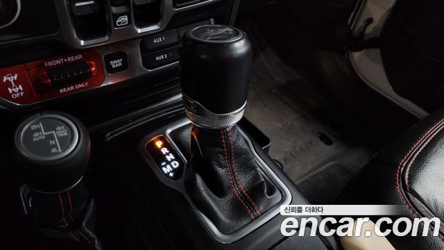 Jeep Wrangler 2019 — photo 9