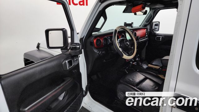 Jeep Wrangler 2019 — photo 10
