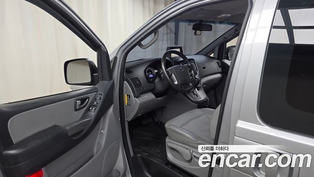 Hyundai Starex 2020 — photo 13