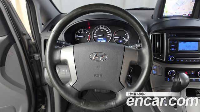 Hyundai Starex 2020 — photo 18