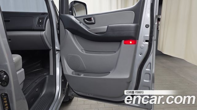 Hyundai Starex 2020 — photo 15