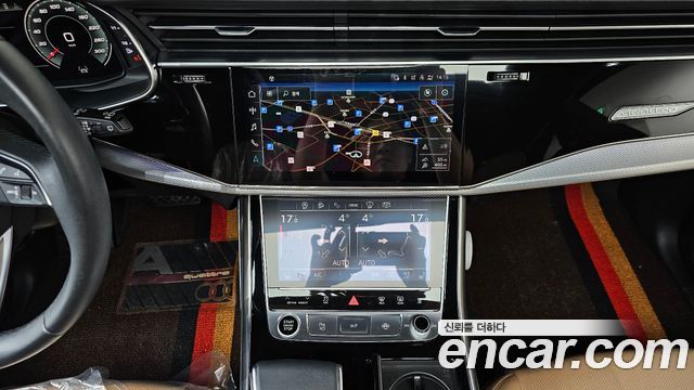 Audi Q8 2021 — photo 14