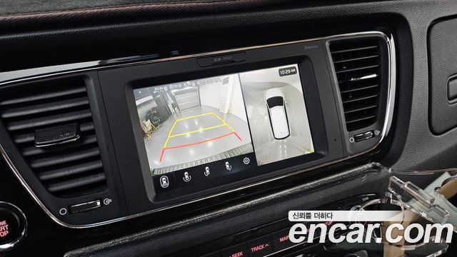 Kia Canival 2019 — photo 15