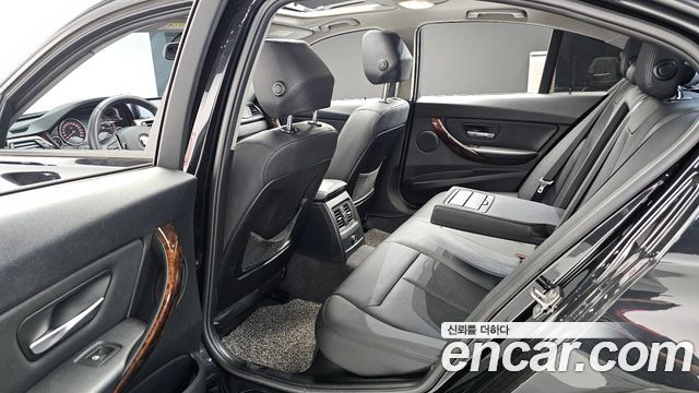 BMW 3-Series 2013 — photo 11