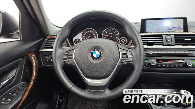 BMW 3-Series 2013 — photo 12