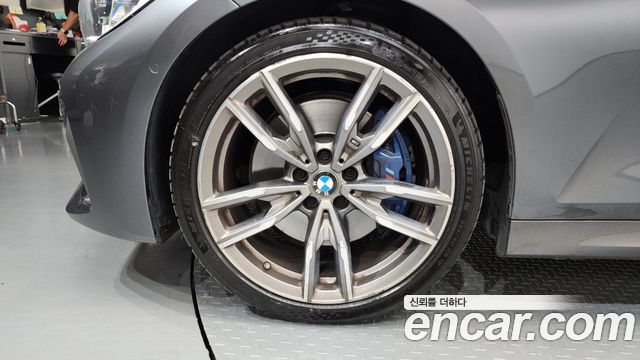 BMW 3-Series 2021 — photo 5