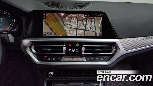BMW 3-Series 2021 — photo 12