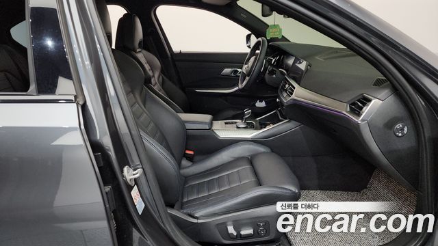 BMW 3-Series 2021 — photo 15