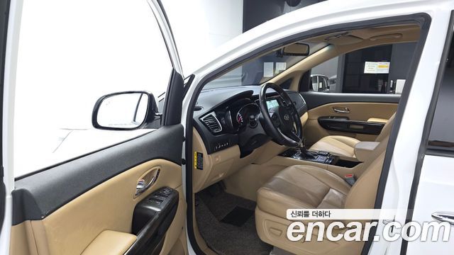 Kia Canival 2018 — photo 13