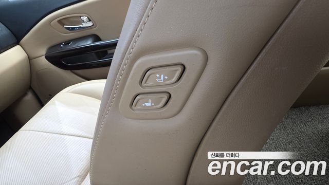Kia Canival 2018 — photo 34
