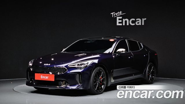 Kia Stinger 2023 — photo 1