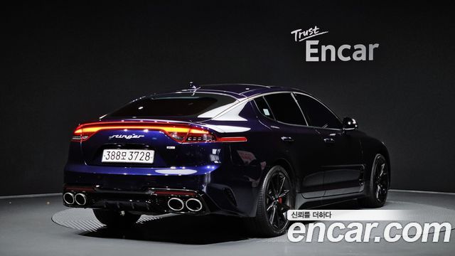 Kia Stinger 2023 — photo 2