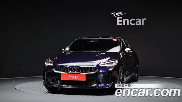 Kia Stinger 2023 — photo 3