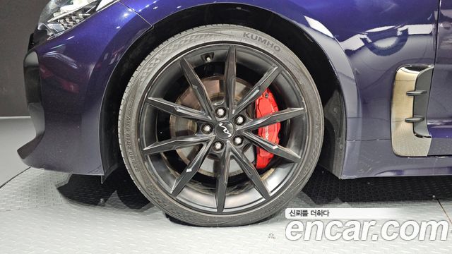 Kia Stinger 2023 — photo 5