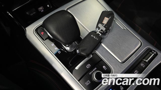 Kia Stinger 2023 — photo 12