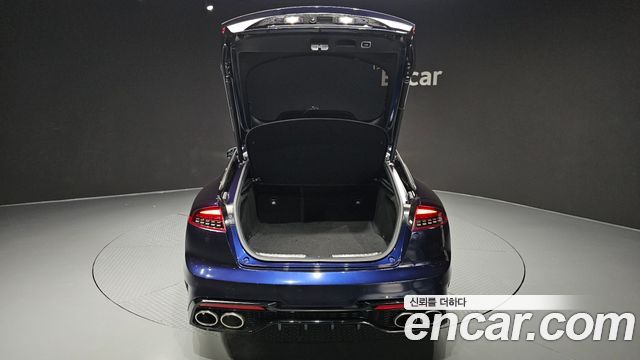 Kia Stinger 2023 — photo 26